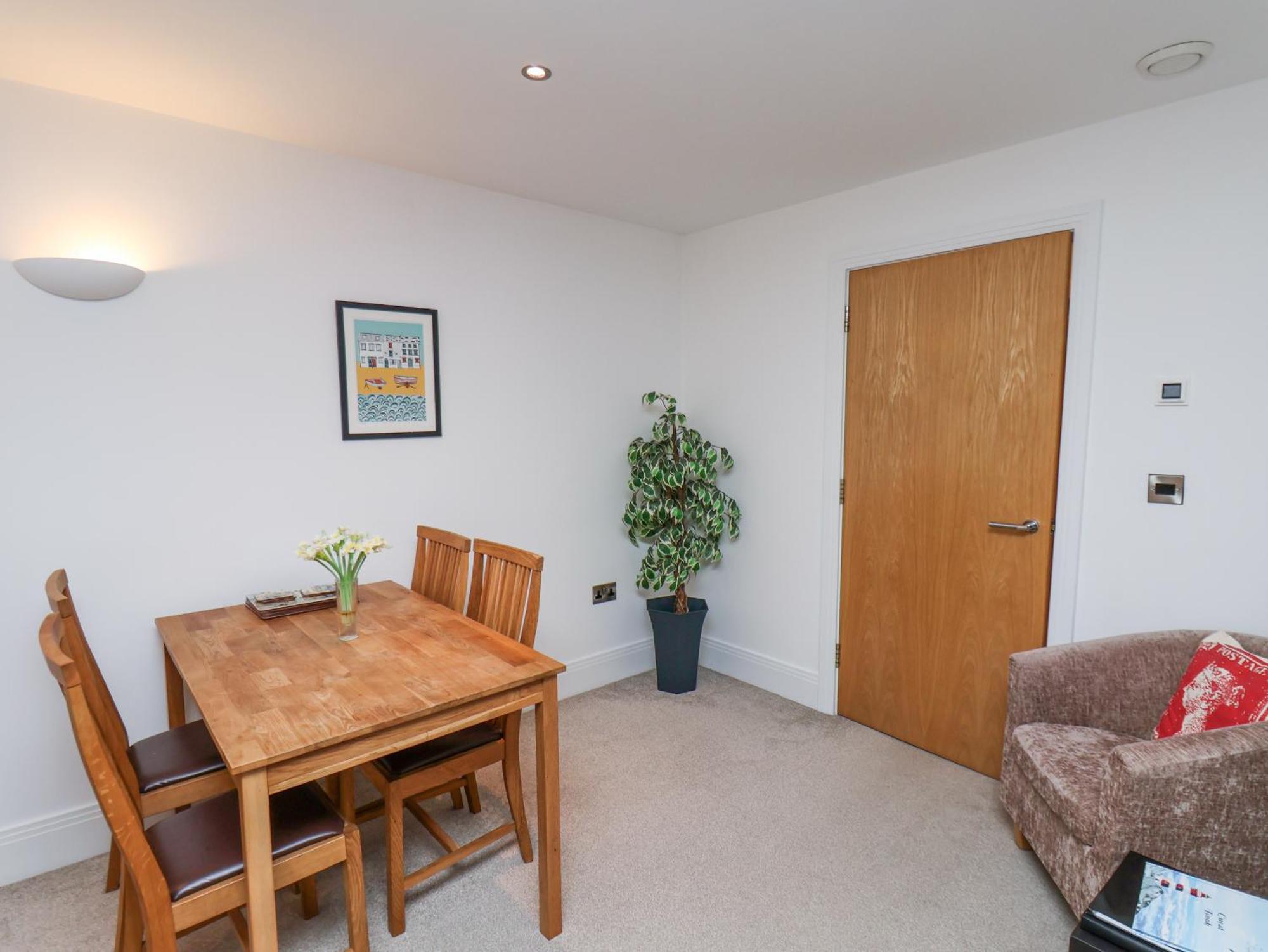 Above & Beyond Appartement Whitby Buitenkant foto
