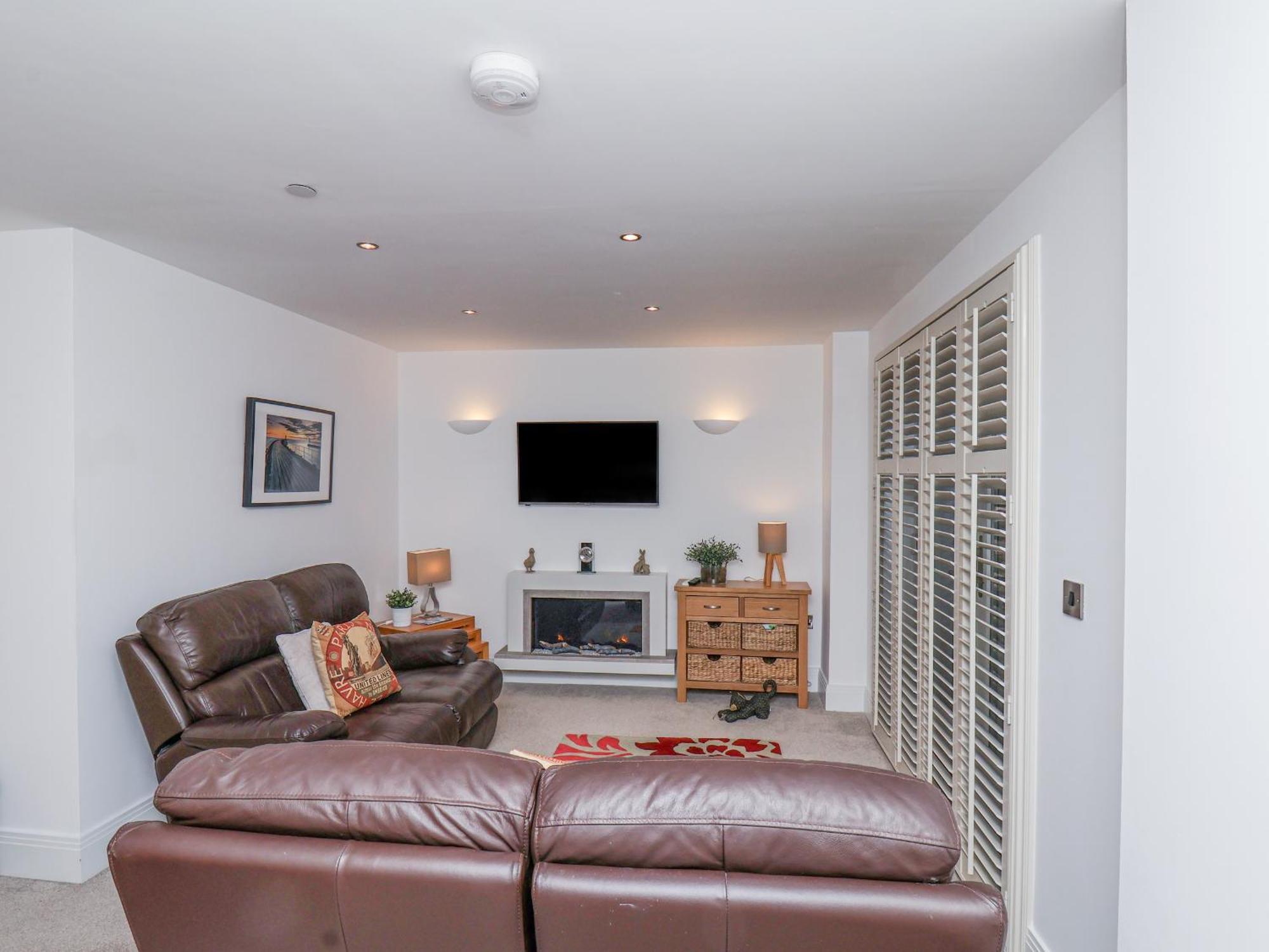 Above & Beyond Appartement Whitby Buitenkant foto
